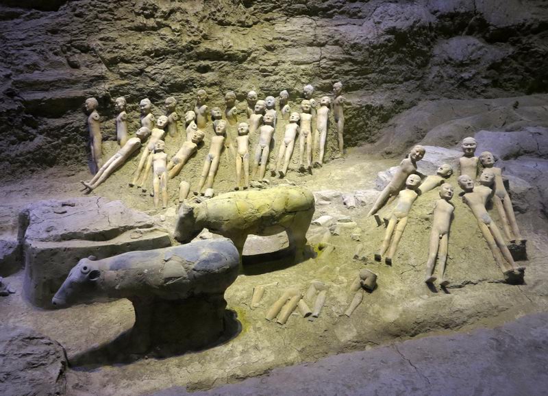 裸俑”真相——汉阳陵出土着衣式陶俑之谜-网上展览-汉景帝阳陵博物院